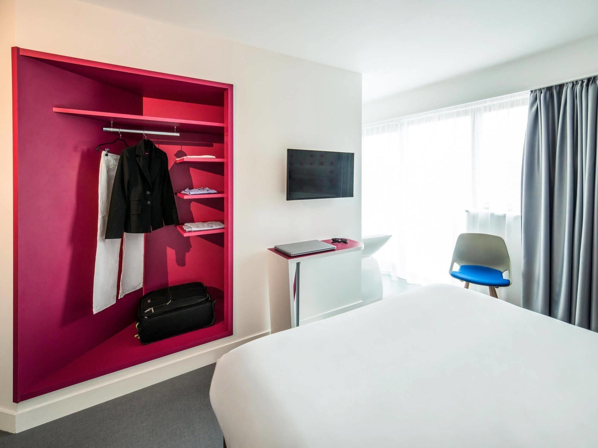 Ibis Styles Collioure Port Vendres Hotel Buitenkant foto