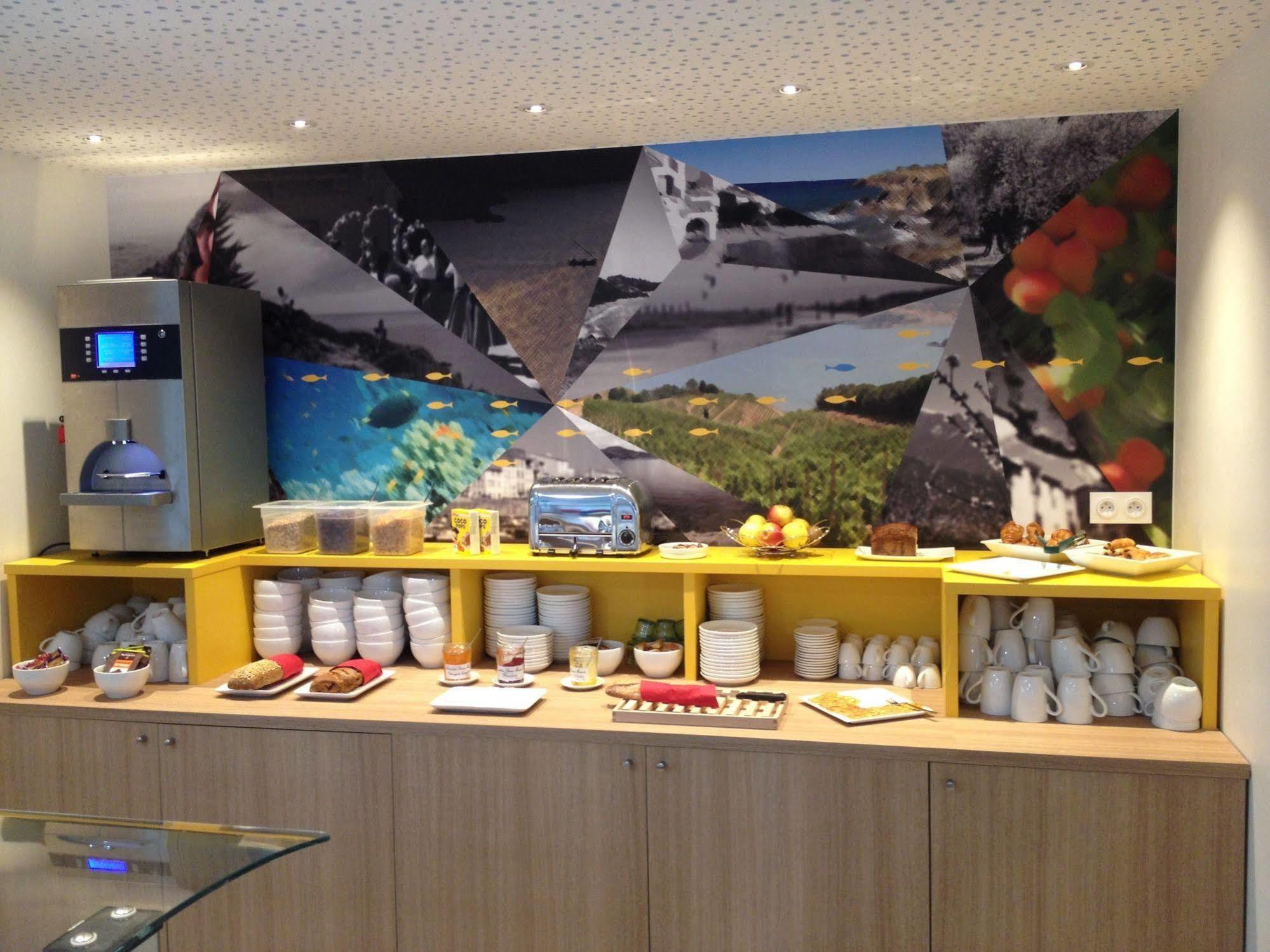 Ibis Styles Collioure Port Vendres Hotel Buitenkant foto